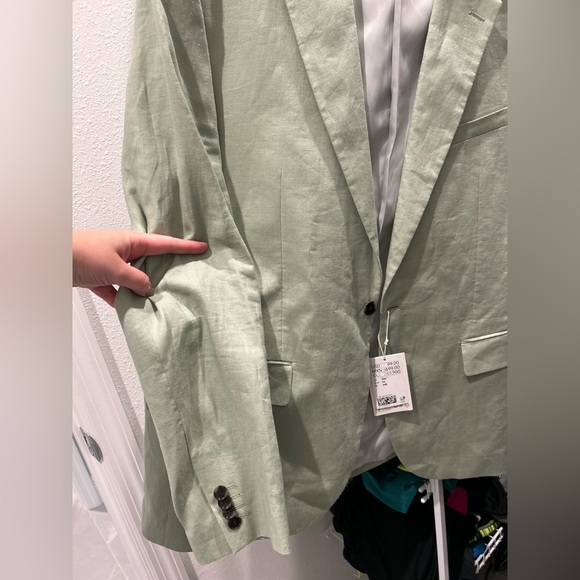 Men’s sage green linen suit - Picture 3 of 9